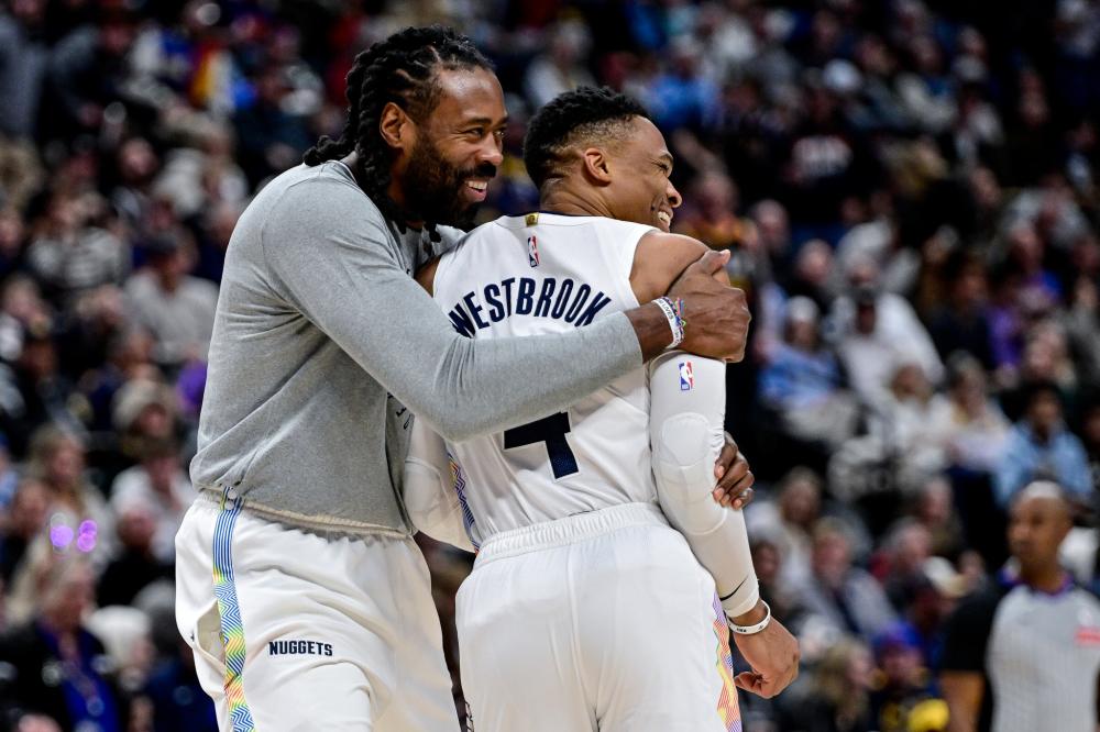 在曼联效力 在曼联效力