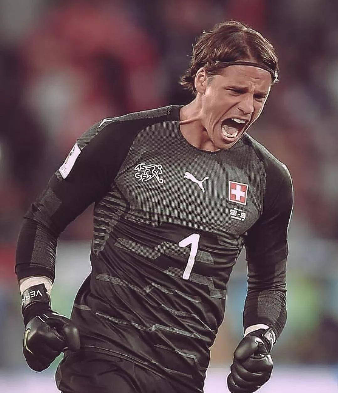 赫屡屡在关 赫屡屡在关