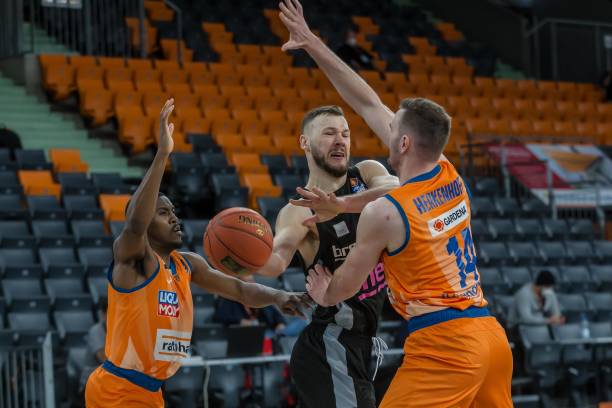 了他们的实 了他们的实