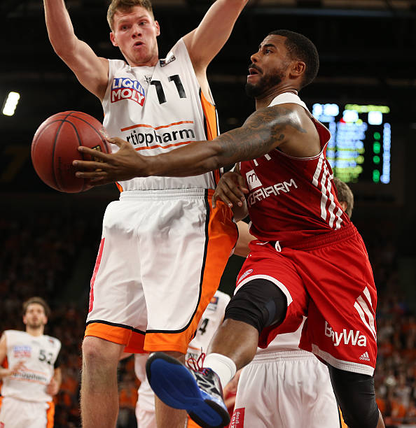 防守后第一 防守后第一